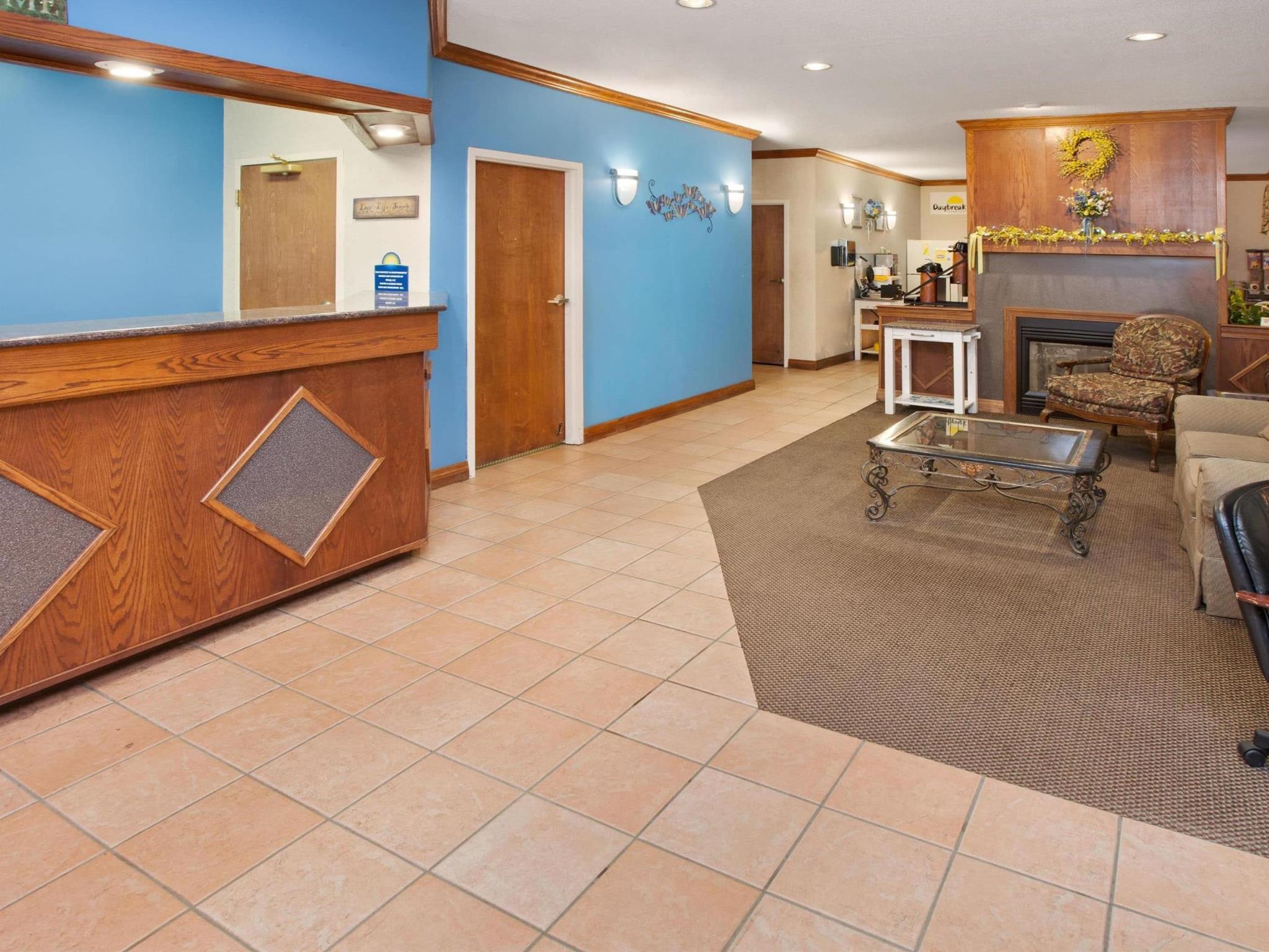 Days Inn & Suites By Wyndham Kokomo Extérieur photo